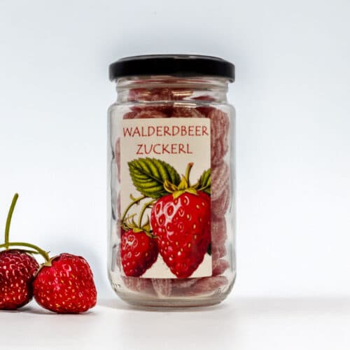 Walderdbeer Zuckerl im Glas – fruchtige Bonbons mit Walderdbeergeschmack