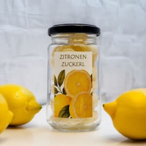 Zitronen Zuckerl im Glas – erfrischende Bonbons mit Zitronenöl